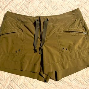 Athleta short in khaki.